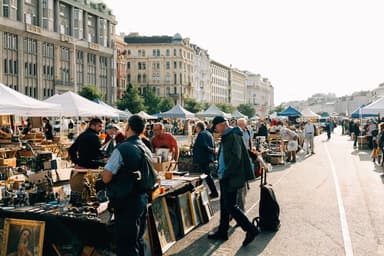 Flohmarkt beim Naschmarkt - Kulinarik & Märkte in Flohmarkt am Naschmarkt, wien