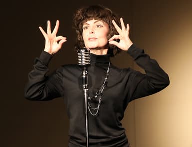 MICHAELA EHRENSTEIN - "Eine Rose für JULIETTE GRÉCO" - Event in Das Vindobona, wien